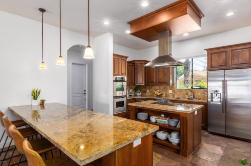 4246 Cheery Lynn Rd, Phoenix AZ  85018-6429 exterior