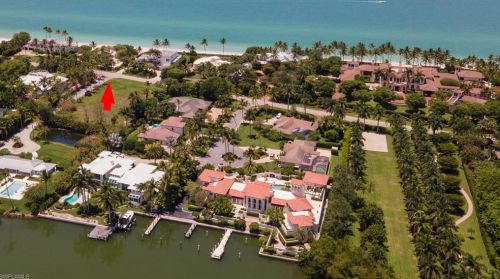 275 Champney Bay Ct, Naples FL 34102-7952 exterior