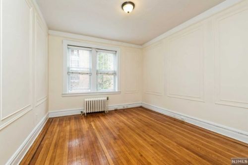 10 Roosevelt Pl, Montclair NJ  07042-3344 exterior