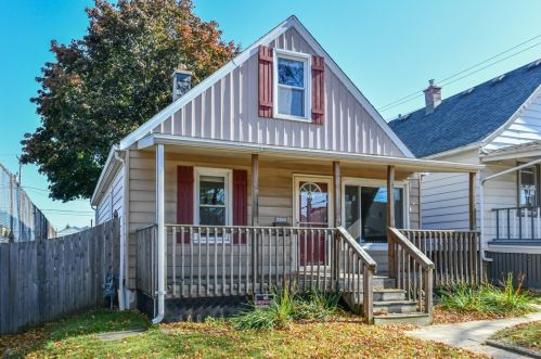 2254 61, Milwaukee WI 53213-1502 exterior