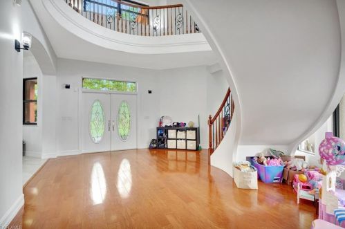 2791 2 St, Naples FL 34117-9326 exterior