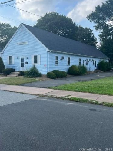 135 Eldridge St, Manchester, CT 06040-5551