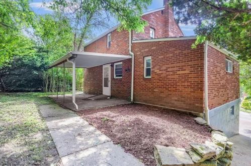 135 Saylong Dr, Pittsburgh PA 15235-4323 exterior