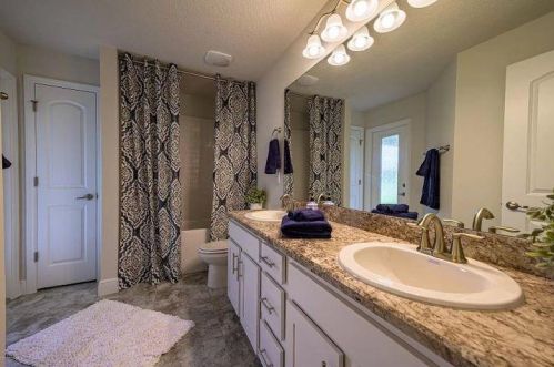 5957 Baylor Ave, Fort Pierce FL 34986-3635 exterior