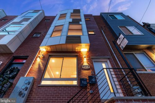 1720 22nd St, Philadelphia PA 19145-1943 exterior