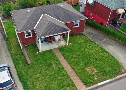 232 Bluemont Dr, Pittsburgh, PA 15122-2505