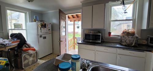 15 Pierce St, Concord NH 03301-3663 exterior