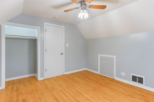 8150 Sacramento, Chicago IL 60655-2302 exterior