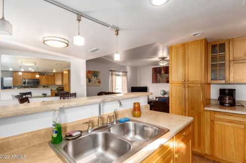 202 Betty Elyse Ln, Phoenix AZ 85032-4254 exterior