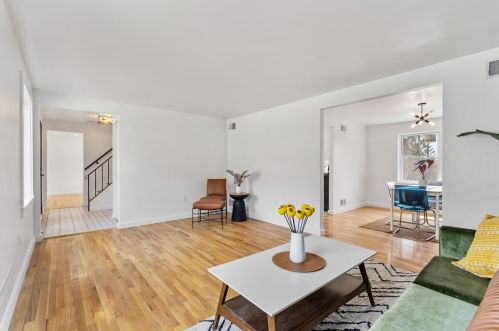 3828 Henley Dr, Pittsburgh PA  15235-5041 exterior