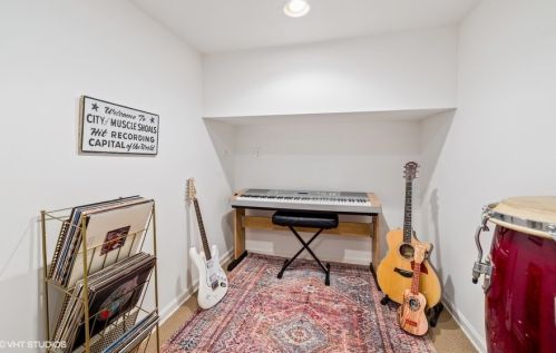 2501 Racine Ave, Chicago IL 60614-2113 exterior