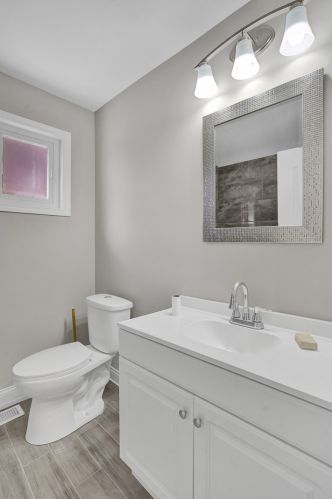 9722 Calumet Ave, Chicago IL  60628-1430 exterior