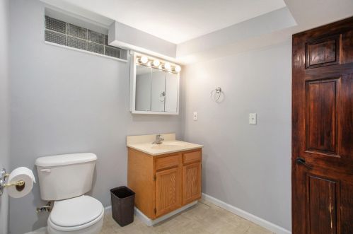 736 Cricklewood St, Wyoming MI exterior