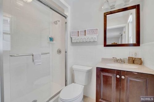 267 Mt Pleasant Ave, Town Center NJ 07052-4150 exterior