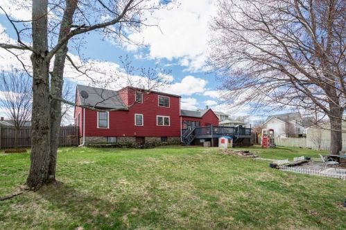 48 Housatonic St, Worcester MA 01606-1617 exterior