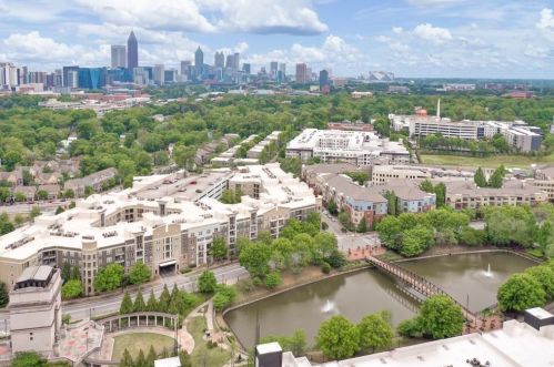 390 17th St, Atlanta GA 30363-2000 exterior