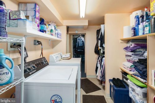 1904 Alder St, Philadelphia PA 19148-2365 exterior