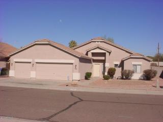 6348 La Reata Ave, Phoenix AZ  85035-1535 exterior