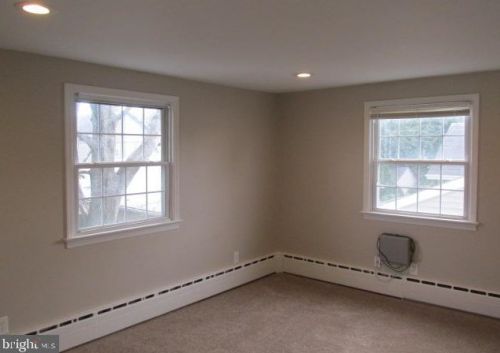 1014 Quinton Ave, Trenton NJ 08629-2403 exterior