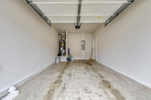 4954 Lower Elm St, Atlanta GA 30349-1688 exterior