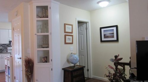 121 Queens Rd, Torrington CT 06790-2821 exterior