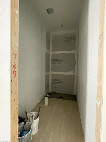 681 93 Ave, Naples FL 34108-2438 exterior