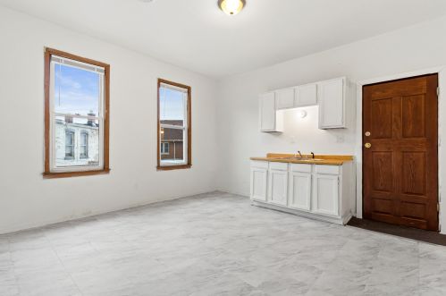 2031 19th St, Milwaukee, WI 53204-3762