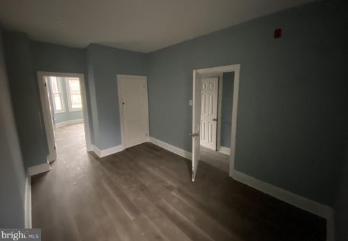 4935 Broad St, Philadelphia PA  19112-1303 exterior