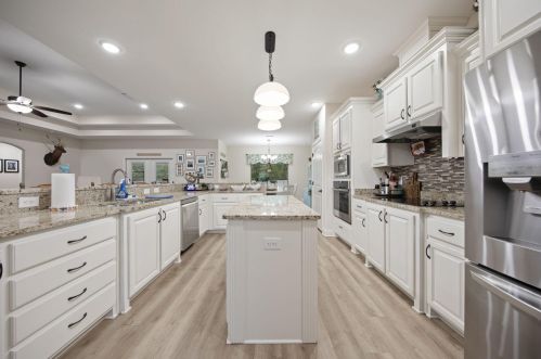 9088 Tara Cir, Milton FL 32583-8147 exterior