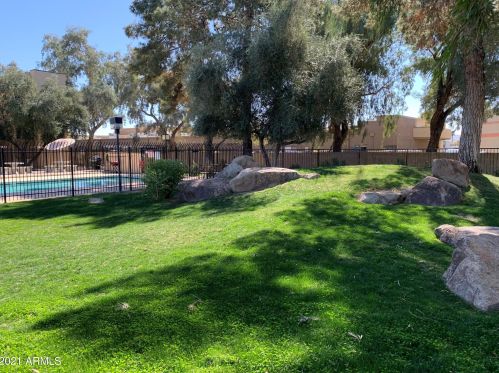 18811 19th Ave, Phoenix AZ  85027-5285 exterior