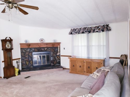 585 Huntsbridge Rd, Matteson IL 60443-2126 exterior