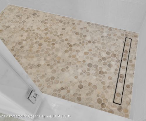 400 Newark Ave, Point Pleasant Beach NJ 08742-4141 exterior