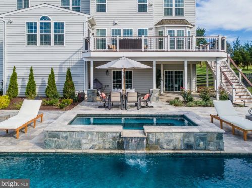 23073 Creighton Farms Dr, Leesburg VA 20175-6491 exterior