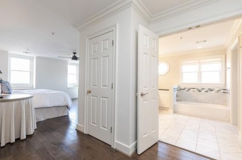 2859 Kingsland Ct, Atlanta GA 30339-4253 exterior