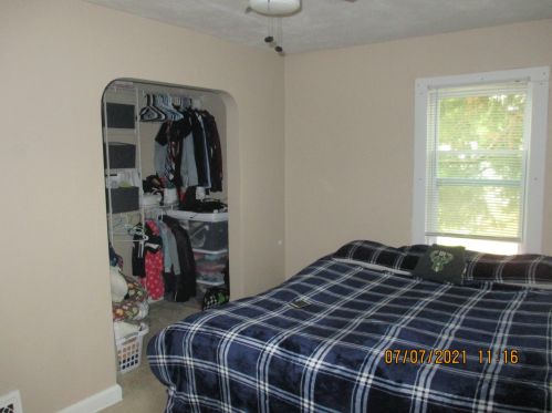 4319 87th St, Milwaukee WI  53222-1799 exterior