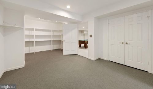 10028 Avenel Farm Dr, Rockville MD  20854-5412 exterior