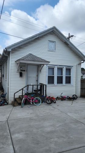 1539 11th St, Milwaukee WI  53204-2861 exterior