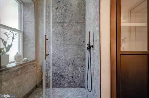 1025 51st St, Philadelphia PA  19143-4213 exterior