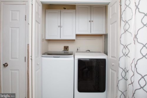 1144 4 St, Philadelphia PA 19133-3208 exterior