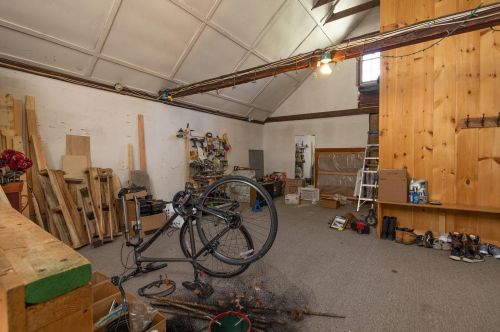 9 Arch St, Dover NH 03820-3627 exterior