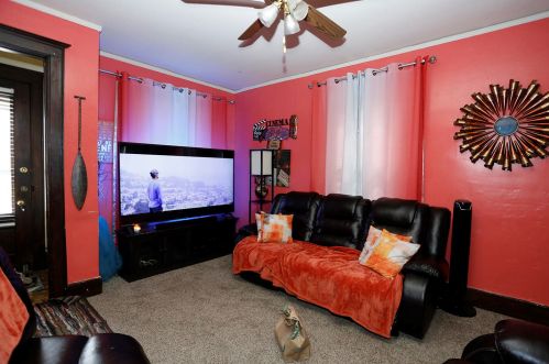 2943 Newhall St, Milwaukee WI 53211-3224 exterior