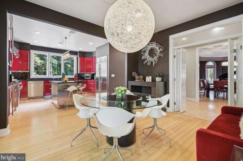 9906 Avenel Farm Dr, Rockville MD 20854-5410 exterior