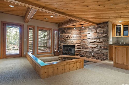 10188 Dimple Dell Ln, Sandy UT 84092-4505 exterior