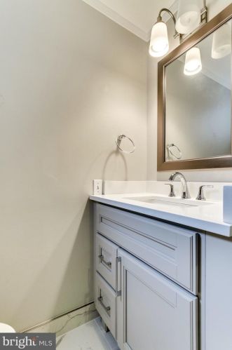 3309 Old Dominion Blvd, Alexandria VA 22305-1319 exterior