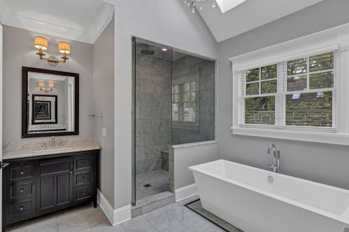 3800 Paulina St, Chicago IL 60609-2057 exterior