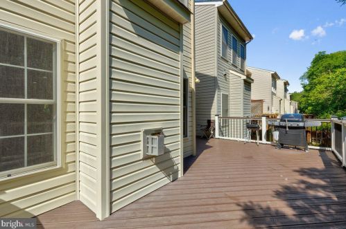 3822 Elmwood Towne Way, Alexandria VA  22303-1161 exterior