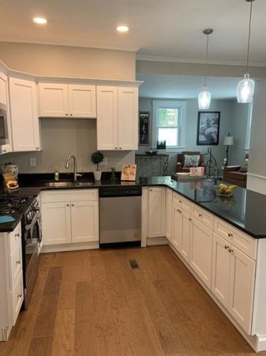 517 Lorenz Ave, Pittsburgh PA 15220-5716 exterior