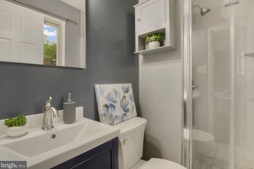 913 Caddington Ave, Silver Spring MD 20901-1048 exterior