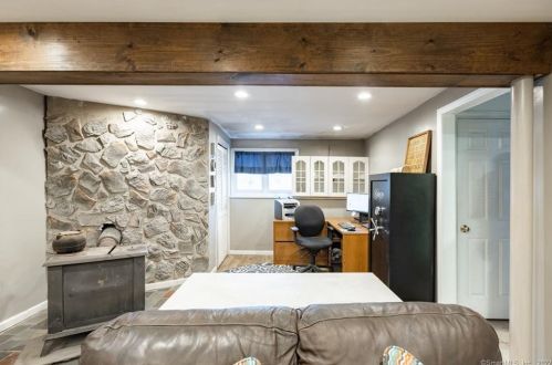 386 Scoville Hl Rd, Torrington CT 06791-1012 exterior