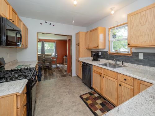 2263 Leigh Ave, Kalamazoo MI 49048-1140 exterior